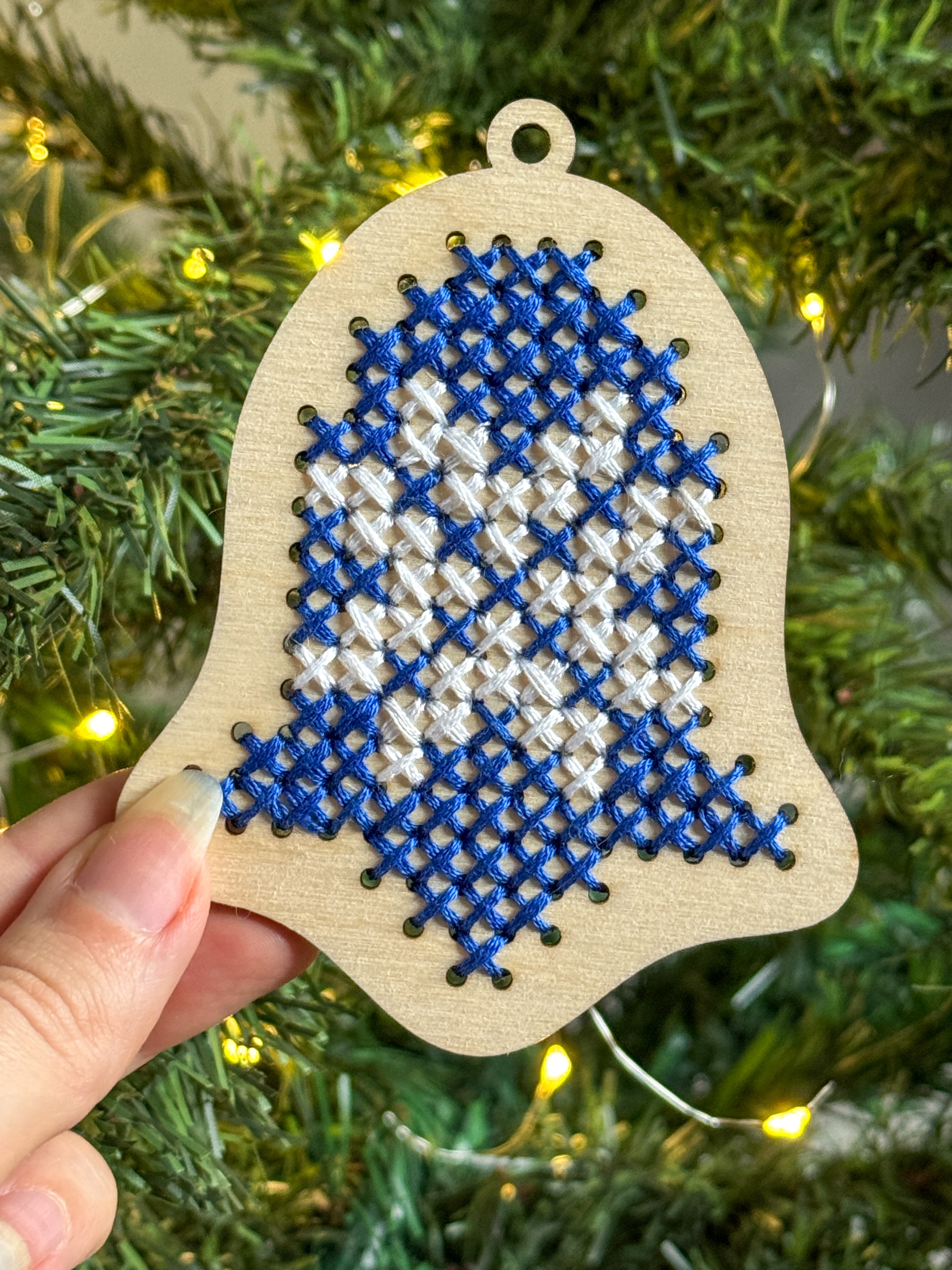 Dřevěná šablona na vyšívání – Zvoneček