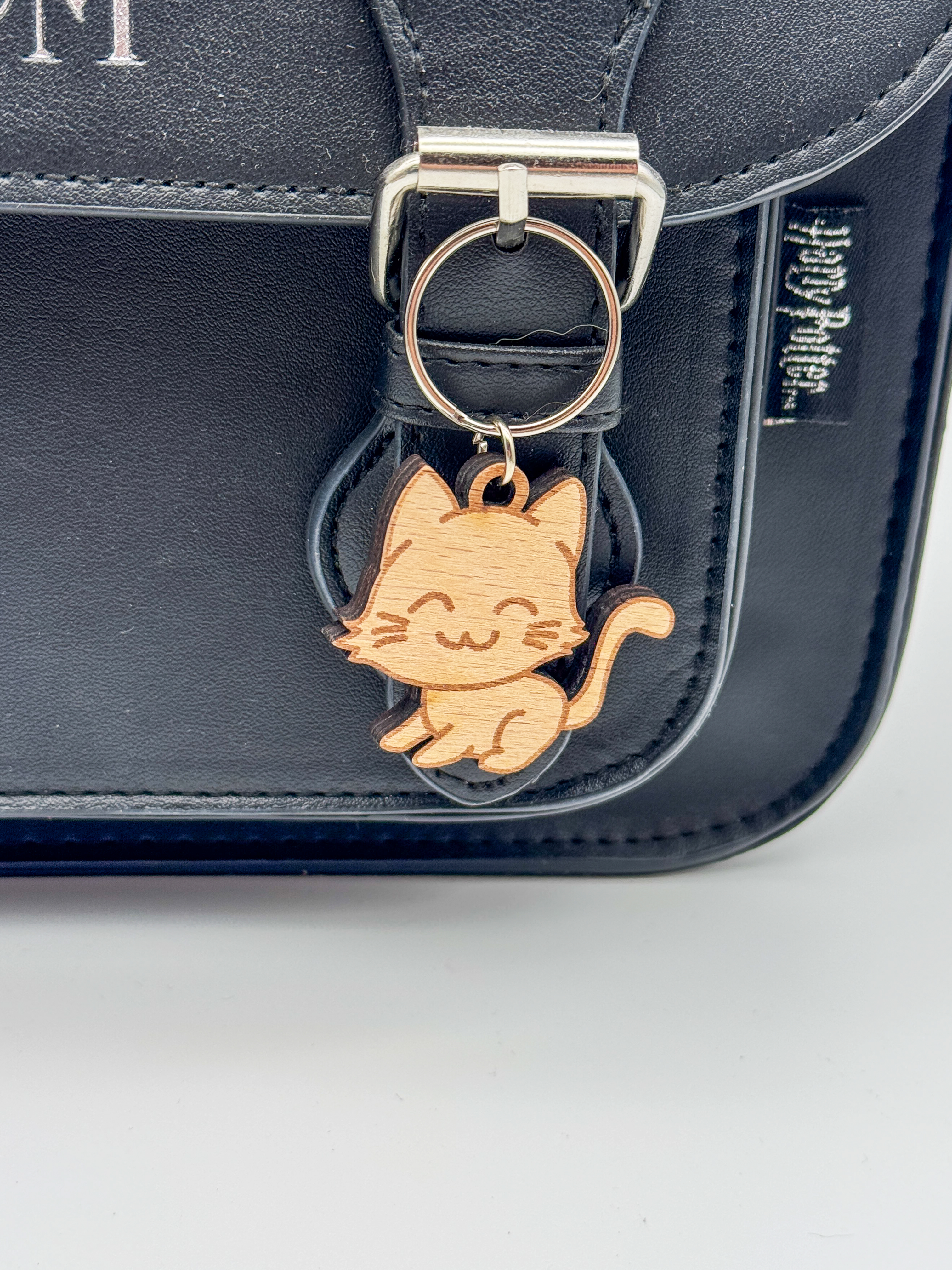 Dřevěná klíčenka – Kočka