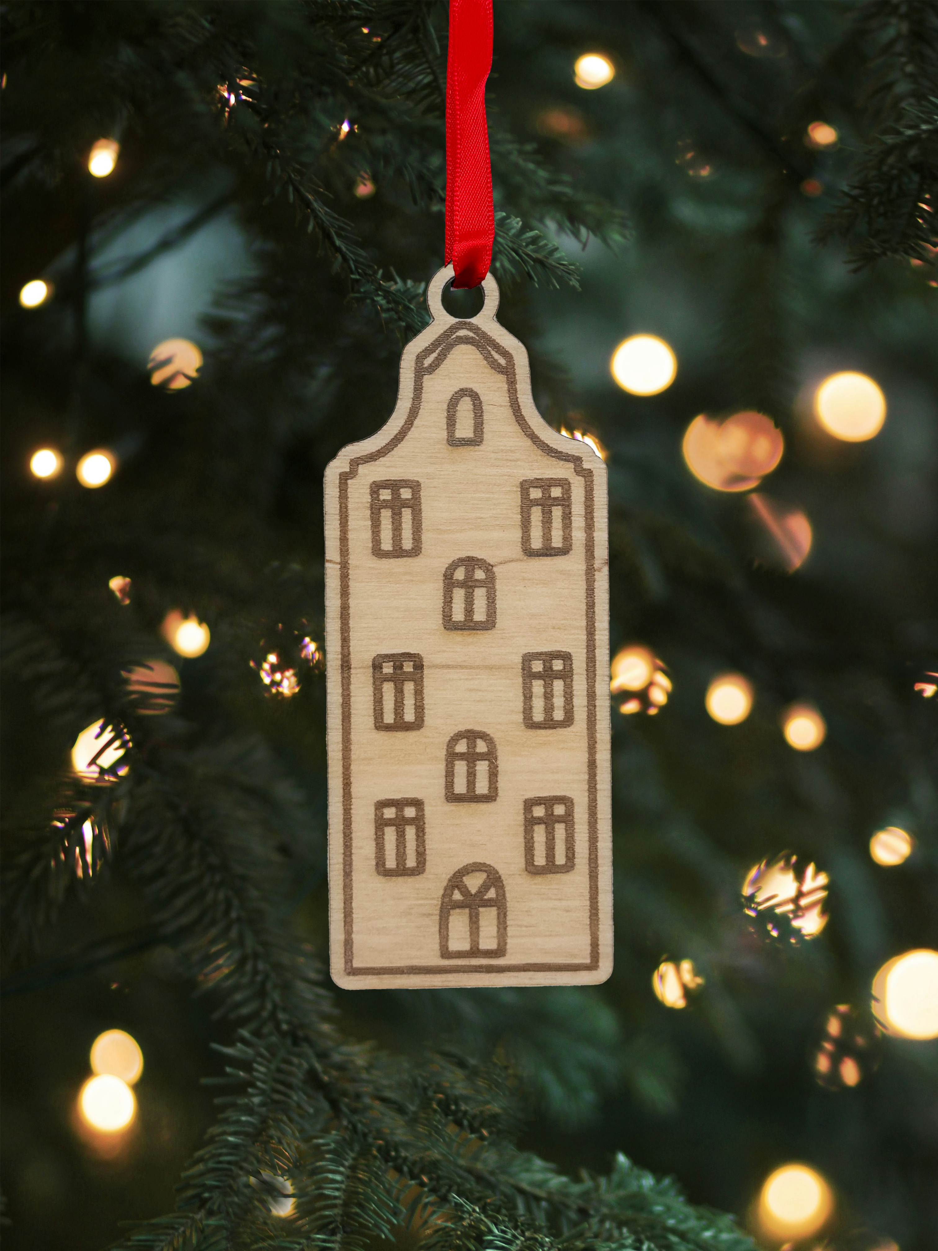 Dřevěná vánoční ozdoba – Domeček 2